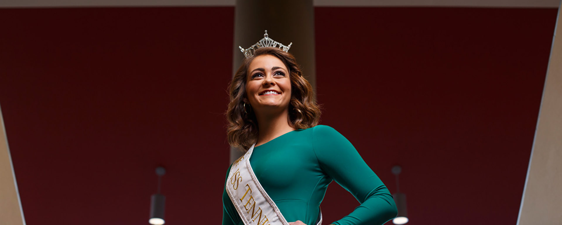 Hannah Robison wearing her Miss Tennessee crown