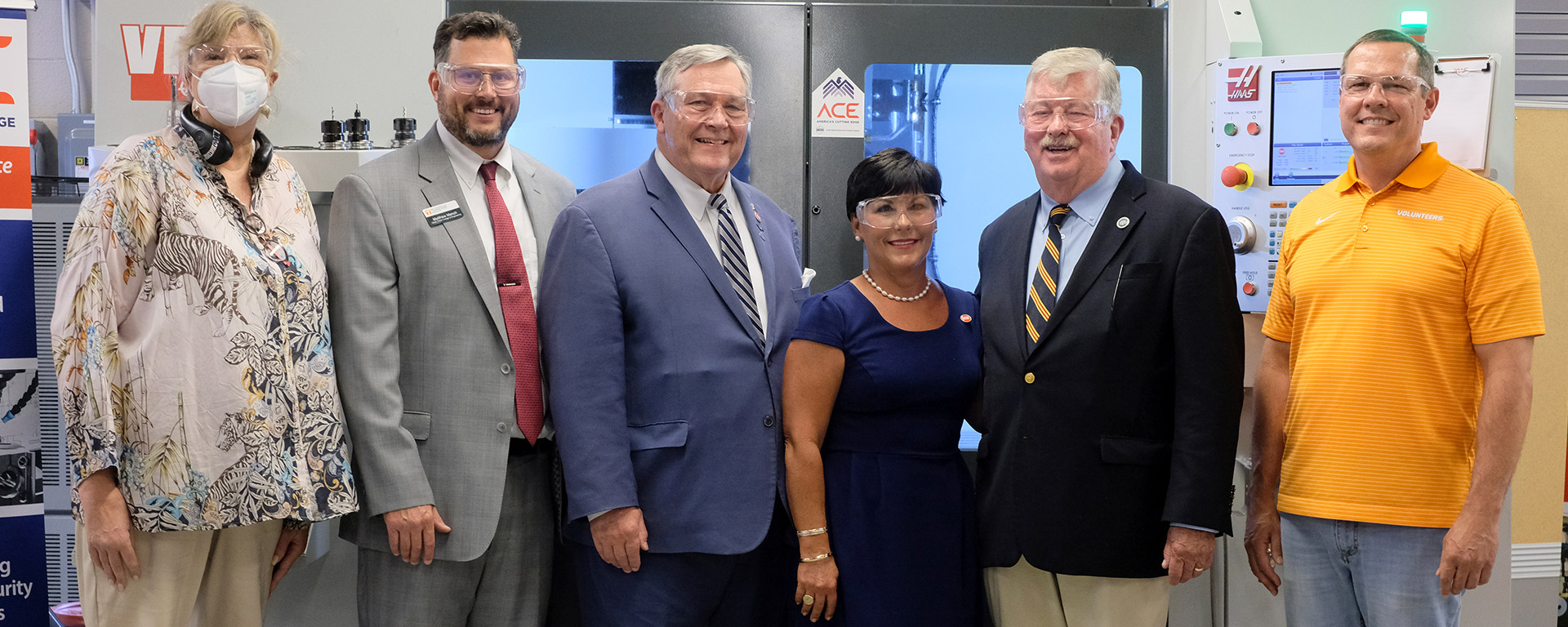 From left: State Rep. Gloria Johnson (D-Knoxville), Tickle College of Engineering Dean Matthew Mench, State Rep. John Ragan (R-Oak Ridge), State Rep. Michele Carringer (R-Knoxville), Lt. Gov. Randy McNally and UT Professor Tony Schmitz pose for a photo at the ACE “train the trainers” event at UT. Photo By: IACMI/Shawn Millsaps