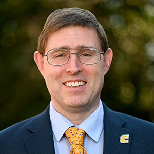 Headshot of Ethan Carver.