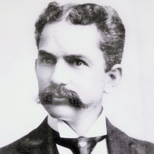 Headshot of John Thomas Lupton.