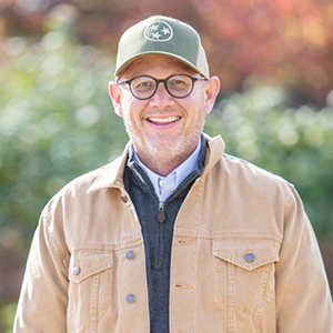 Headshot of Stephen Loyd.