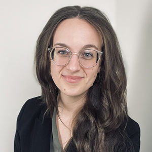 Headshot of Emily Alonge