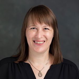 Headshot of Elizabeth Schussler