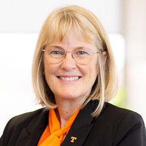 Headshot of Deb Crawford