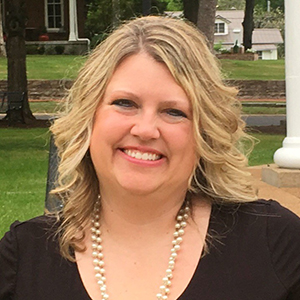 Headshot of Lorie Jones